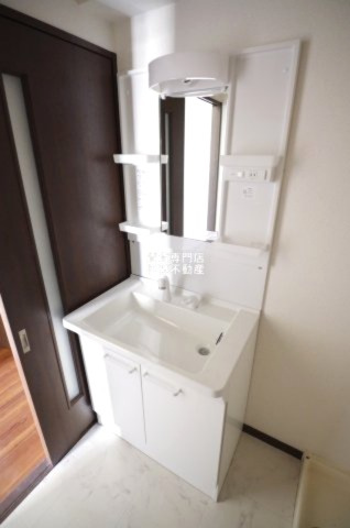 グランドメゾン黒川の独立洗面台