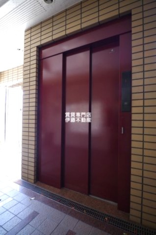 グランドメゾン黒川のロビー|エレベーター