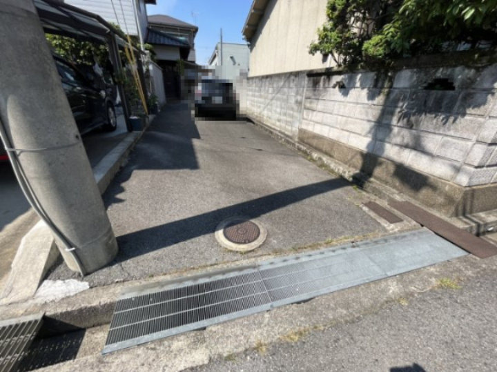 姫路市辻井６丁目／売土地の前面道路含む現地写真