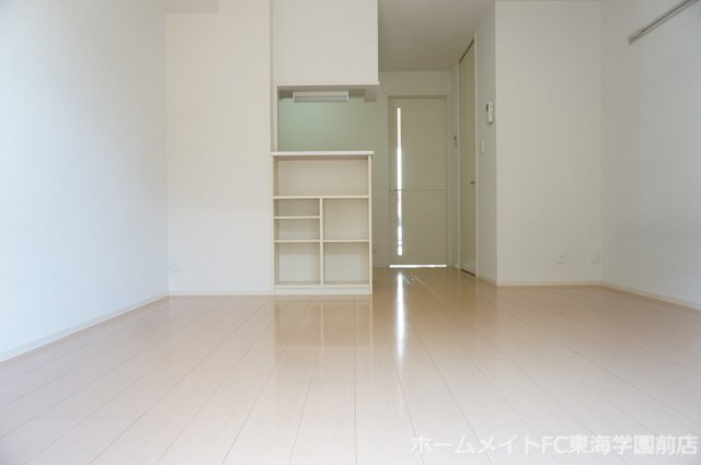 熊本市北区龍田５丁目のアパートの居間・リビング