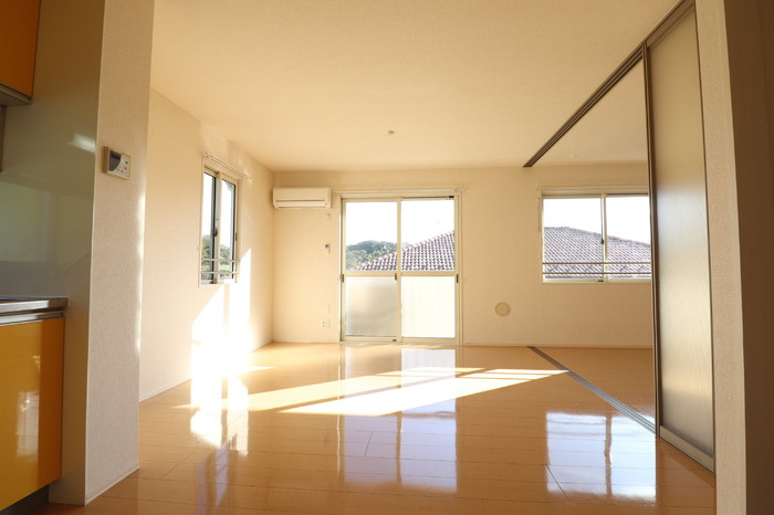 フィオーレ Ⅱの居間・リビング