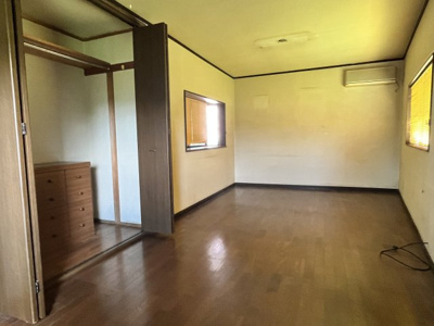 【洋室】 | 日高中古住宅