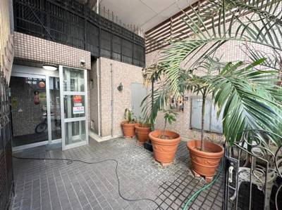  | 東壱番館