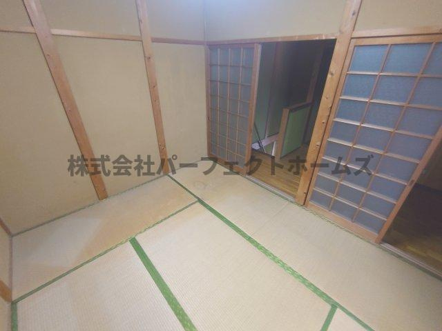 雲川向井田戸建　賃貸の和室|和室があれば、来客や子供用のスペースとして活躍します