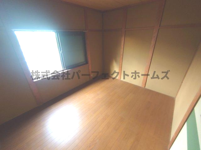 雲川向井田戸建　賃貸の洋室