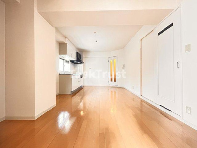 【内装】 | Grand Bell