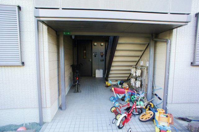 グリーンパーク大善寺IIのエントランス|落ち着いたエントランスです