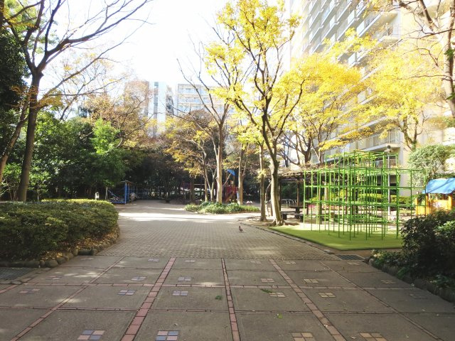 プラザ元加賀 CD棟　14階　79.21㎡　リ　ノベーション済のその他共用部分|敷地内公園