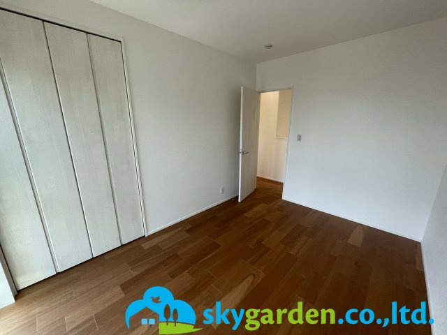 秦野市菩提　新築戸建　全3棟2号棟の洋室