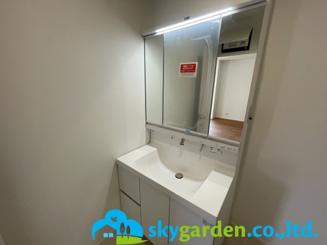 秦野市菩提　新築戸建　全3棟2号棟の独立洗面台