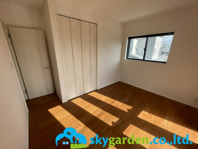 秦野市菩提　新築戸建　全3棟2号棟の洋室