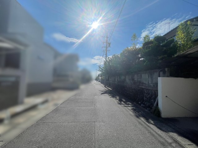 日進市岩崎町芦廻間土地　１号地の前面道路含む現地写真