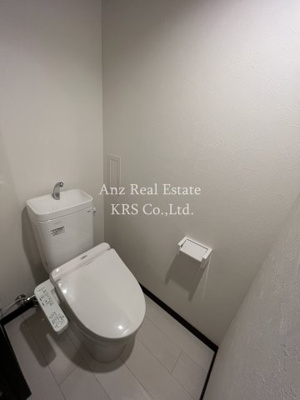 【トイレ】 | セレーノ新町 | 温水洗浄便座機能付き手洗い♪