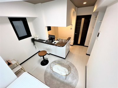 【洋室】 | セレーノ新町 | お部屋全体です♪南向きで明るい♪収納付き！