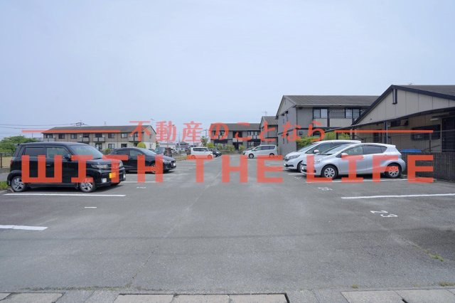ピュアドーム1【キャッシュバック対象物件】の駐車場|駐車場です