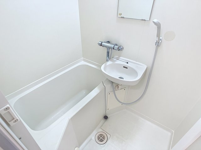 ZINハイツの浴室