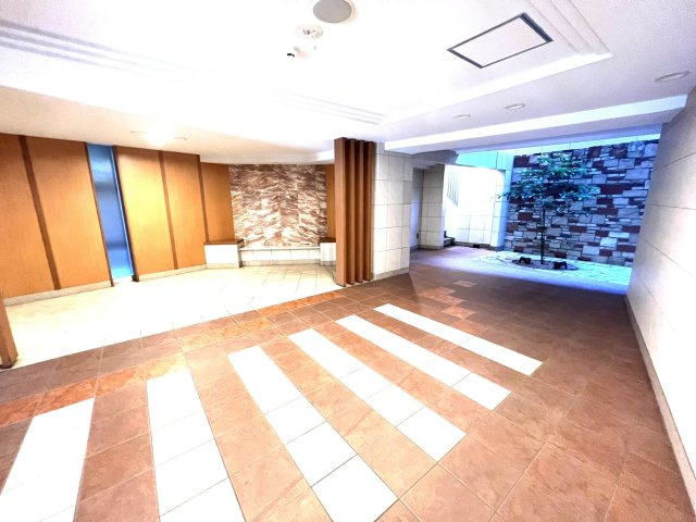 アスコットパーク錦糸町フィオーレのエントランス