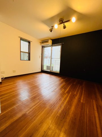 仲介手数料0円プランベイム幅下Southの居間・リビング