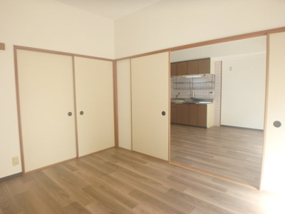 【寝室】 | レルンブラール | ゆとりの広さです