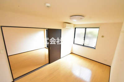 【寝室】 | レオネクスト紅