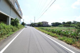 【前面道路含む現地写真】