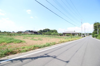 【前面道路含む現地写真】