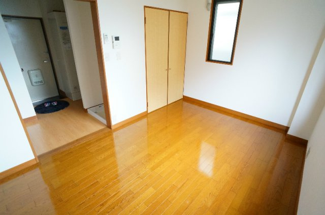 小華マンションの居間・リビング