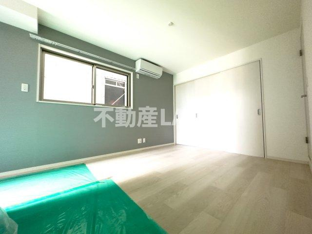 ソリティア弁天町の居間・リビング