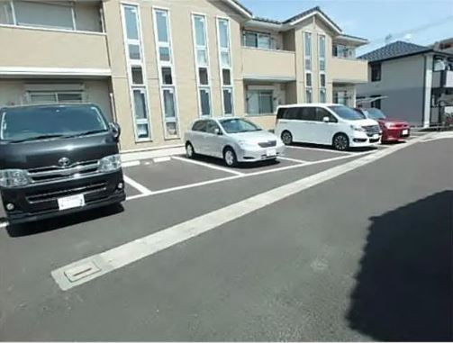 フォンテーヌ聖蹟の駐車場