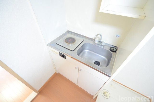 レオパレスＨＯＮＤＡのキッチン|設備・使用は号室により異なる為、現況を優先致します。