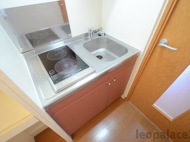 レオパレス葉山のキッチン|設備・使用は号室により異なる為、現況を優先いたします。
