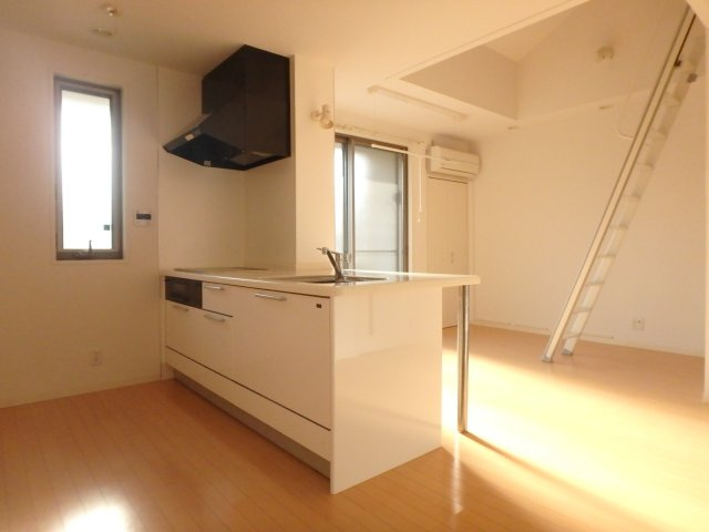 アマヤハイツの居間・リビング