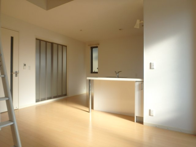 アマヤハイツの居間・リビング