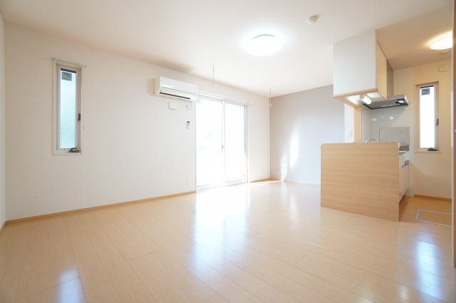 【居間・リビング】 | PARK HILLS MIYAKO G | ※同物件・同タイプの写真です。