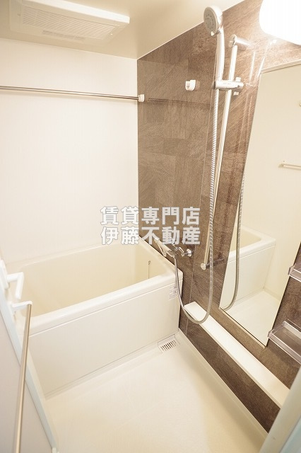 ドゥナーレ辻町の浴室