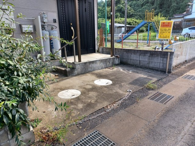 滑川町羽尾4942-83貸家の駐車場|駐車場です