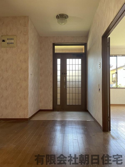 【玄関】 | 東津田町中古・事務所