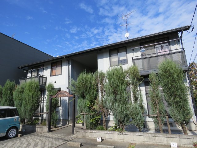 岸ハイツの外観