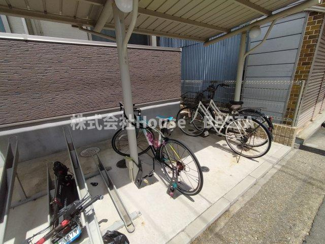 フジパレス小河通Ⅴ番館の駐車場
