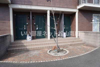 【エントランス】 | バリュアブル　A棟