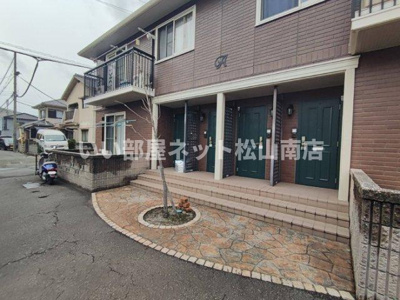 【エントランス】 | バリュアブル　A棟