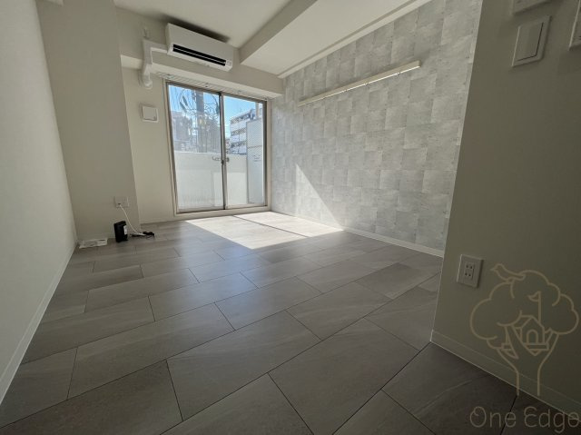 ONLYONE塚本の居間・リビング