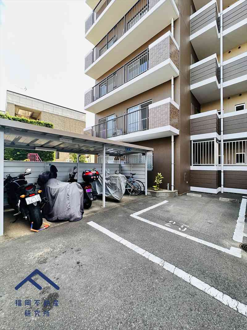 シティライフ周船寺駅2の駐車場