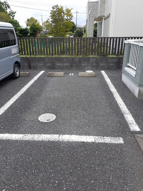 フィオーレⅠの駐車場