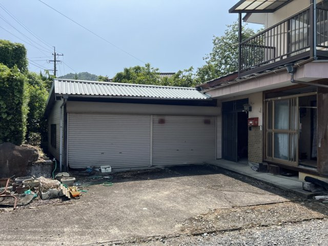 二見本町中古の駐車場