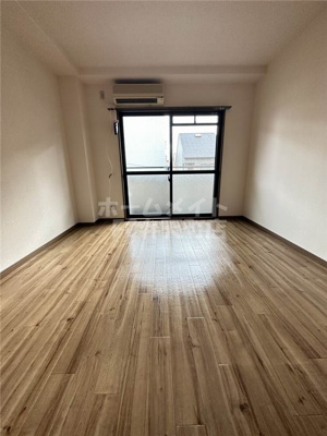 【居間・リビング】 | グラン・ボヌール | ゆったりとしたリビングです