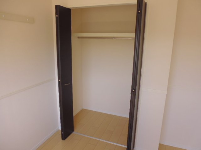 倉敷市福田町古新田のアパートの収納|クローゼット