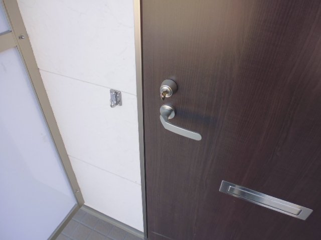 倉敷市福田町古新田のアパートの玄関
