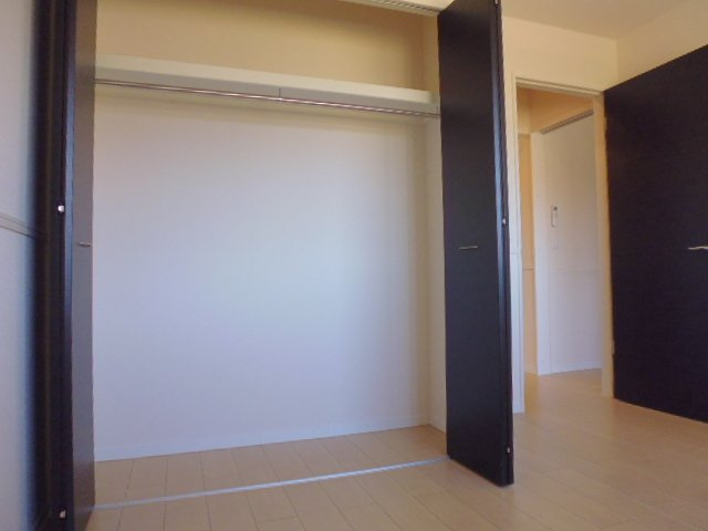 倉敷市福田町古新田のアパートの収納|クローゼット