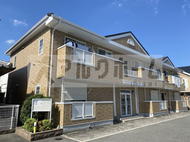 シャルマンメゾン2号棟の外観